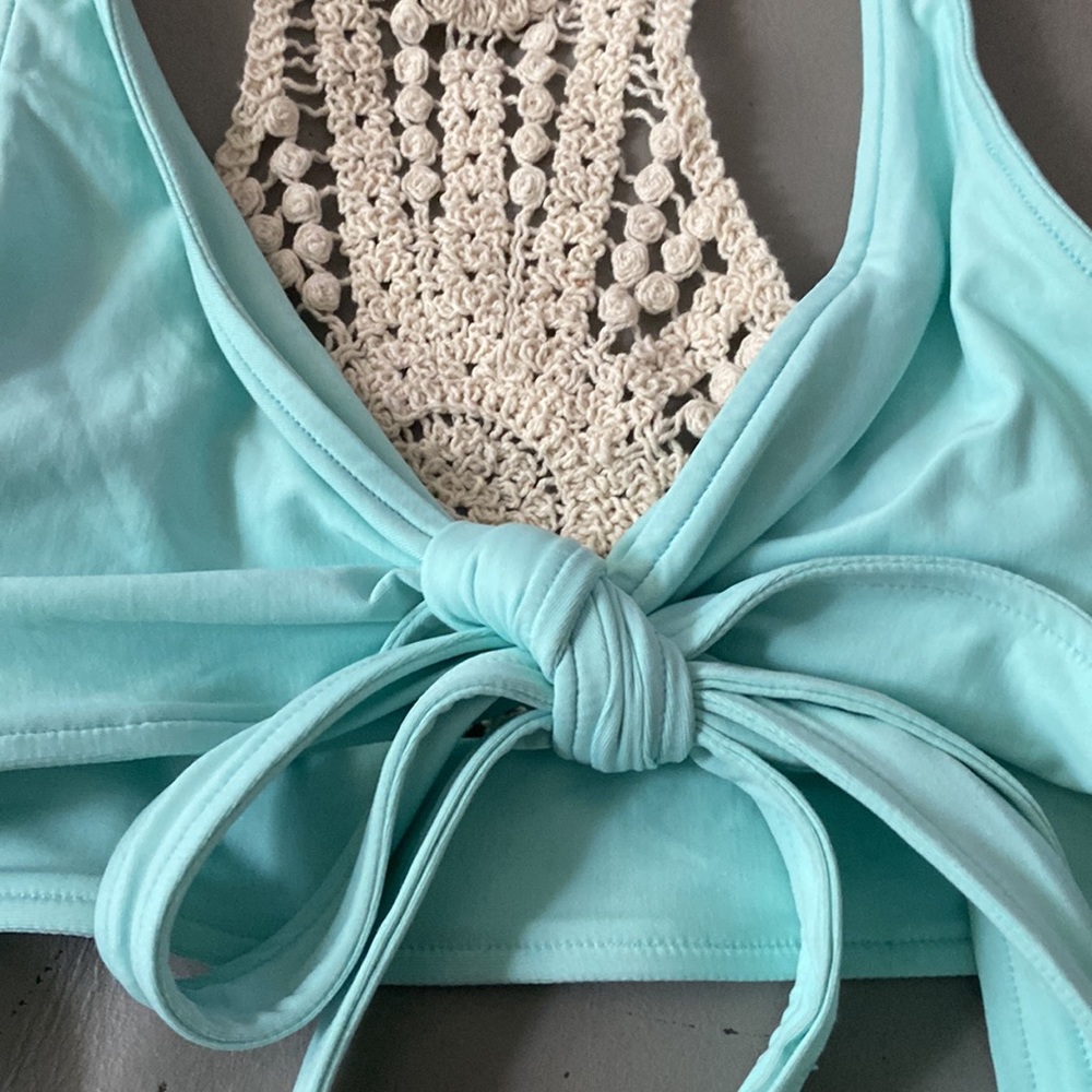 NWT L*Space Aqua Green Crochet Back Bikini Top🤍💙💚 - Picture 4 of 9